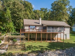 197 Cliffside Dr #15, Bracey, VA 23919