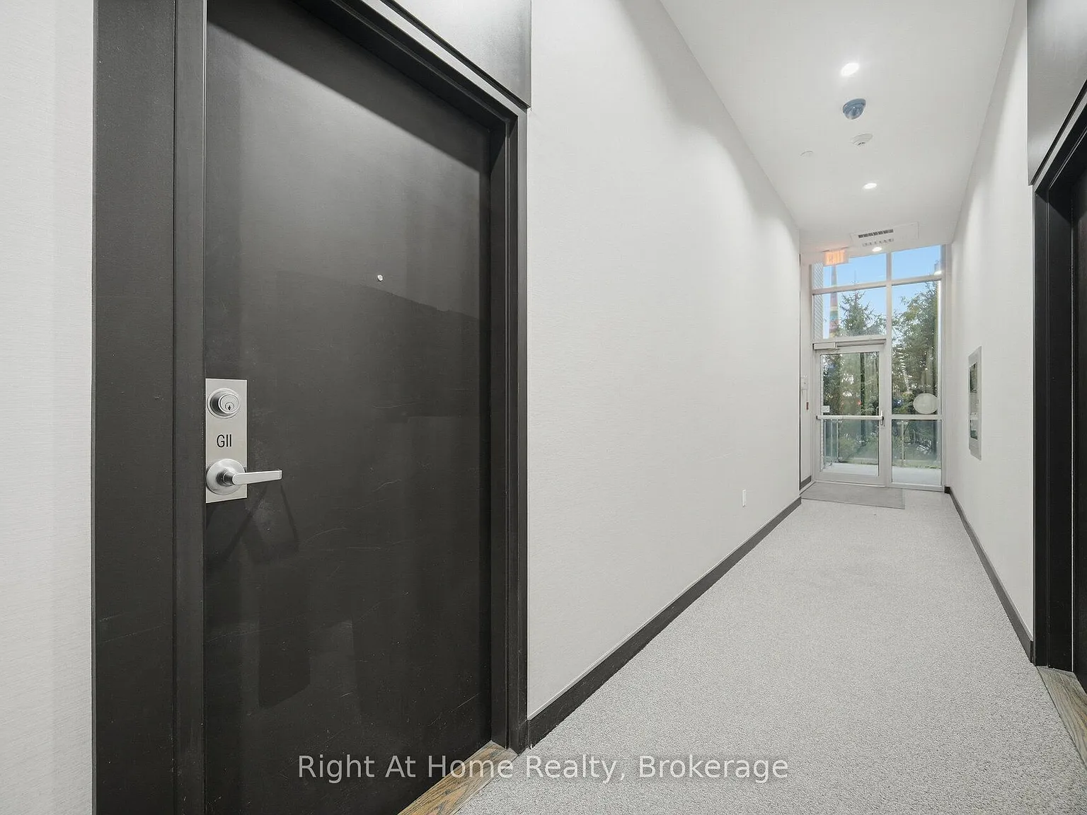 66 Forest Manor Rd — Photo 4