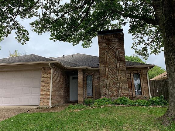 5th image of 2714 Laurel Oaks Dr