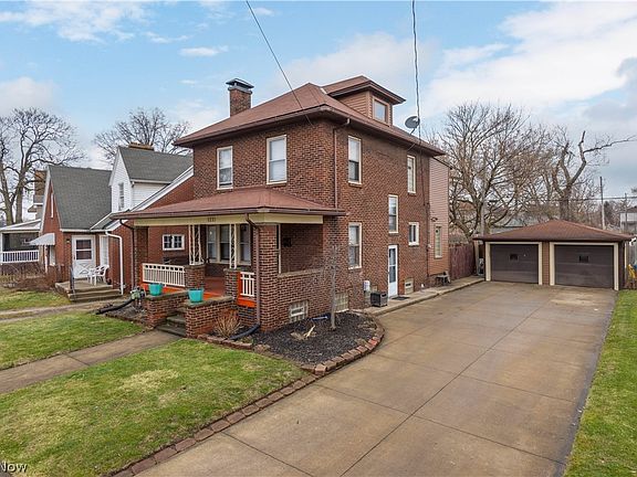3rd image of 123 Harwood St