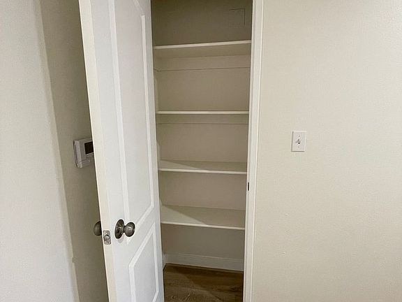 5th image of 7323 Winnetka Ave Unit 115