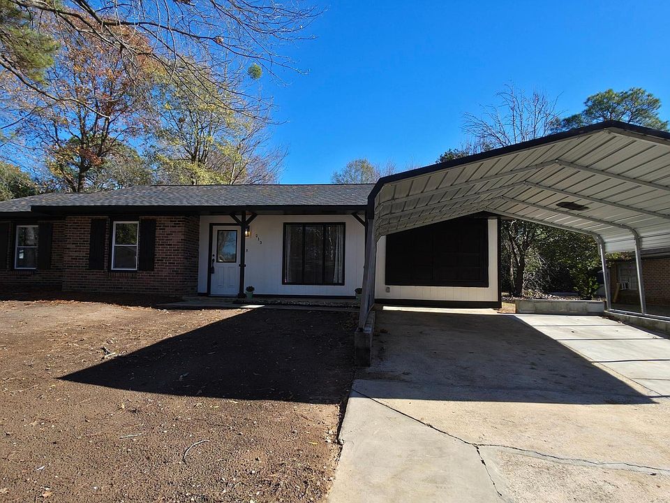 1st image of 213 Stratford Dr