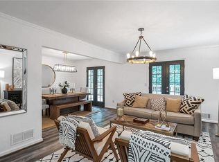 240 Pebble Trl, Alpharetta, GA 30009