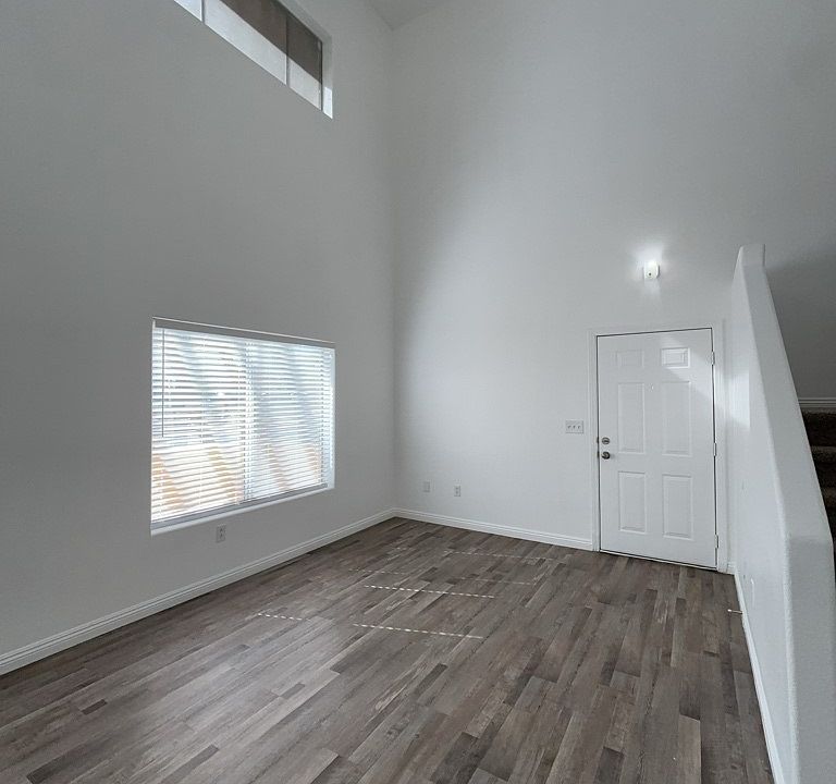 1st image of 4915 E Russell Rd APT 151