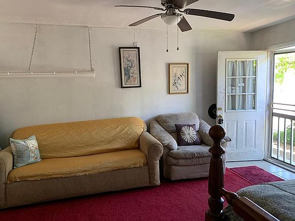 4th image of 4709 Tulip Dr