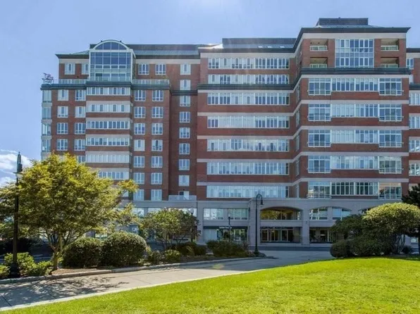 197 8th St APT 620, Charlestown, MA 02129