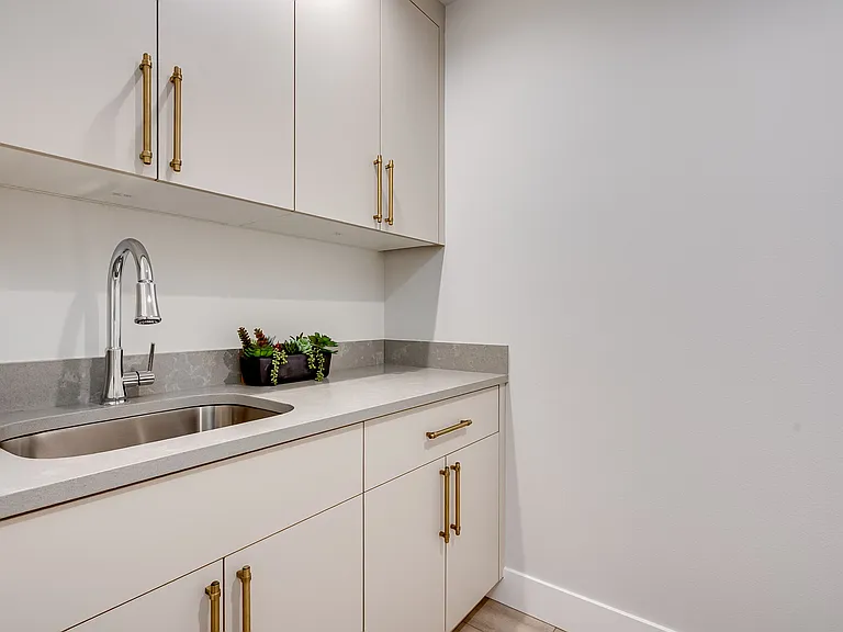 11010 NE 54th Ave — Photo 22