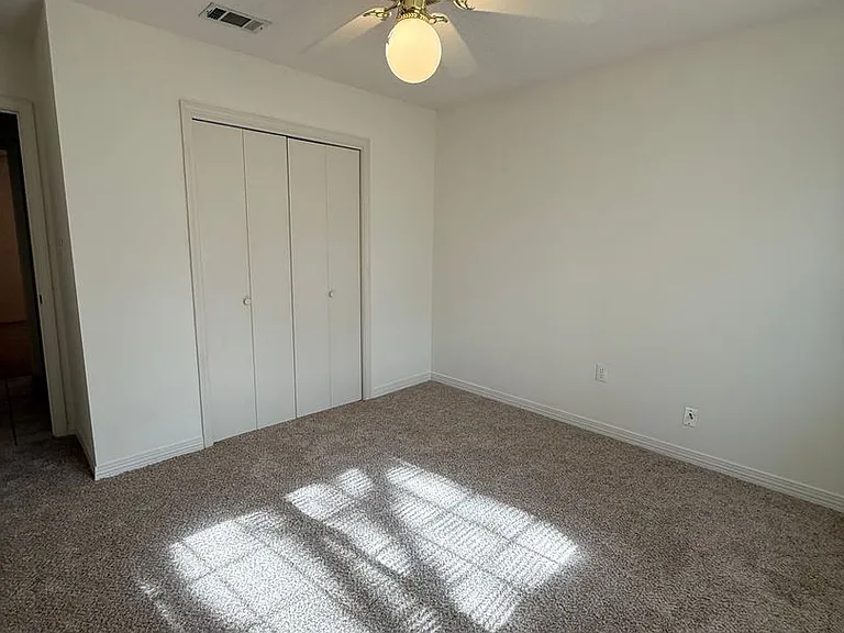 946 Rachel Dr #C — Photo 15