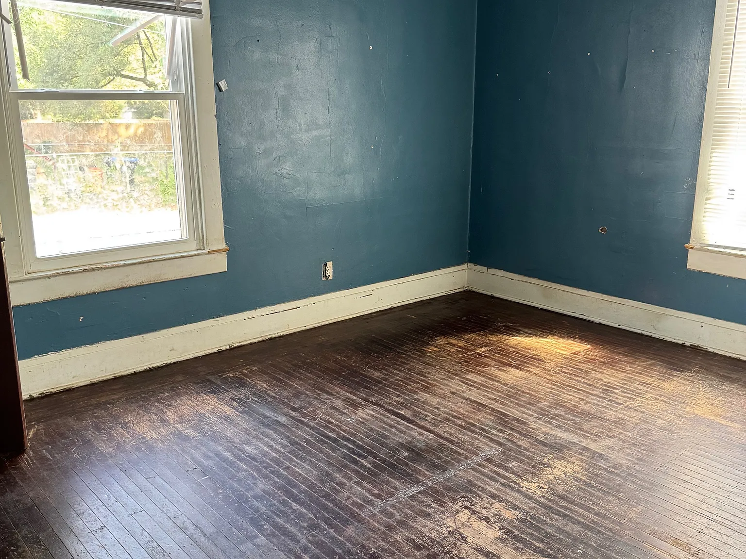 3 bed, 1688 sqft, $1,200 — Photo 2
