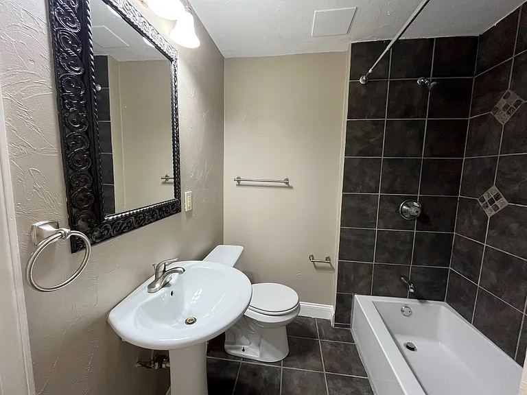 521 S Braddock Ave #1 — Photo 17