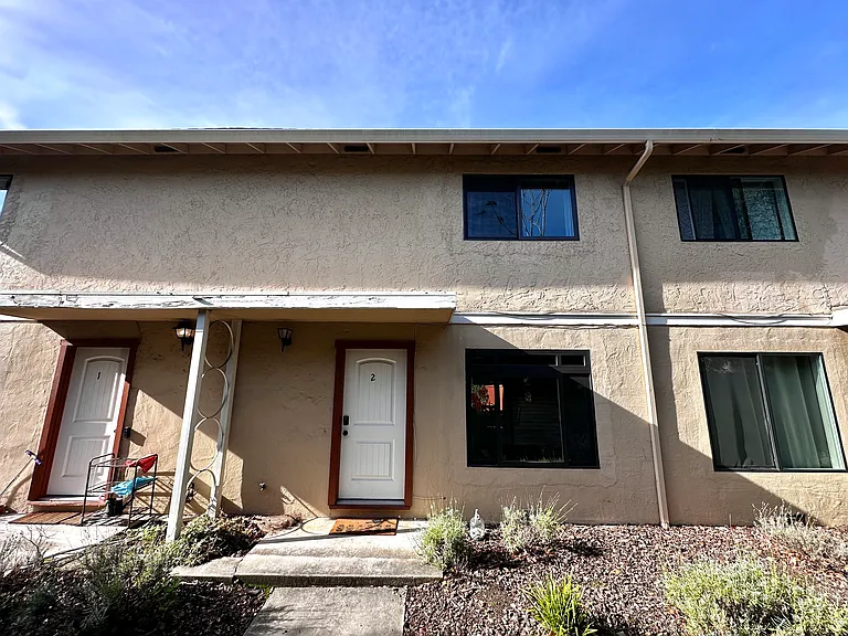 308 Waverley St — Photo 13
