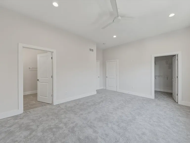 3912 Edwards Rd — Photo 43