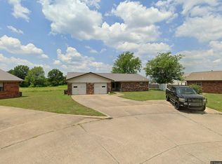 4 Mulberry Ln #4, Pryor, OK 74361