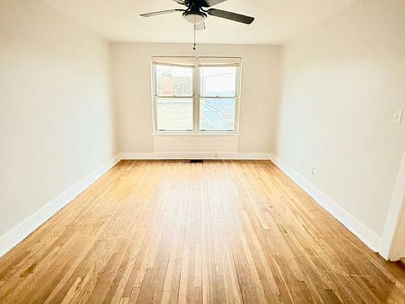4th image of 200-223 Gilliland Pl