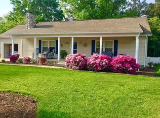 1984 19th Avenue Dr NE, Hickory, NC 28601