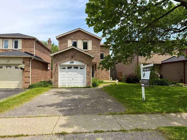 82 Chatfield Dr, Ajax, ON L1T 2J9