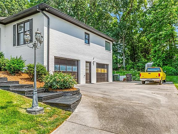 3rd image of 245 Heathcliff Pl