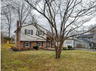 24 McLaughlin Dr, Doylestown, PA 18901