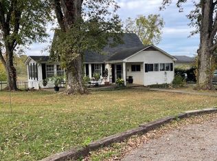 2785 S Hinton Rd, Southside, TN 37171