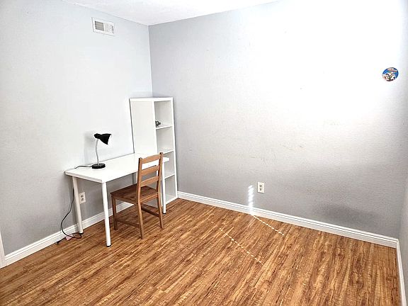2nd image of 7580 Flanders Dr #4