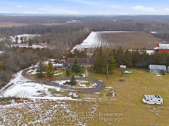 2nd image of 1809 Victoria Rd