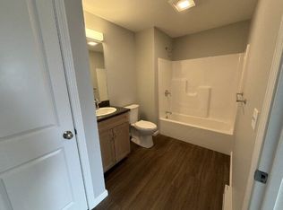 505 Market St #35, Lowell, MA 01854