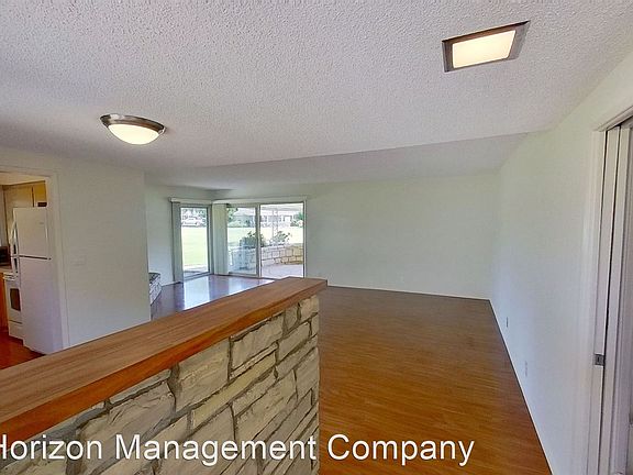3rd image of 247 Moreton Bay Ln Unit 3