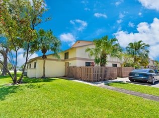 North Lake Townhome Condominiums, Sunrise, FL 33322