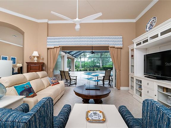 5th image of 22 Saint Croix Way