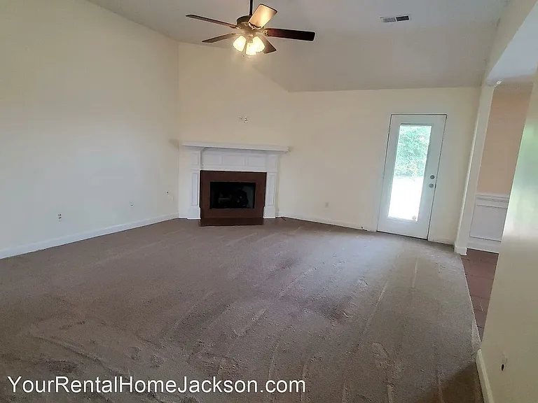 82 Grove Hill Ln — Photo 29