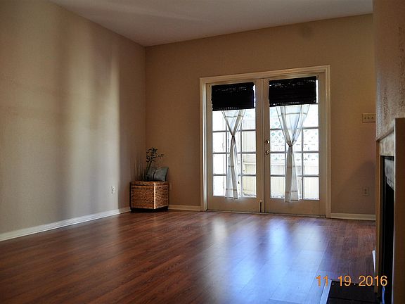 4th image of 2121 El Paseo St APT 1300