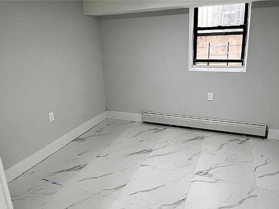 2nd image of 624 Mead St #D