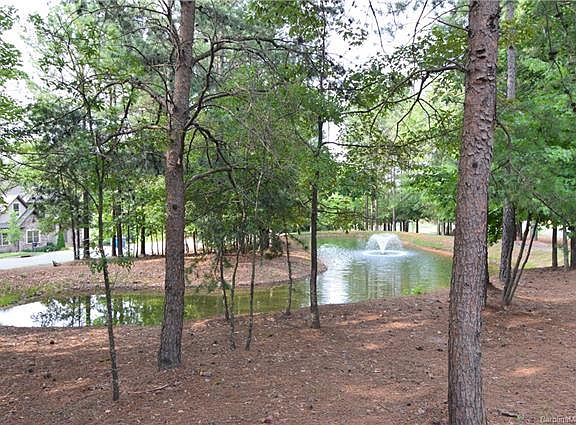 2nd image of 3136 Ashwood Park Dr #312