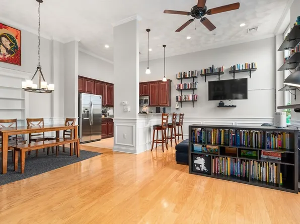 215 Harvard St #40, Medford, MA 02155