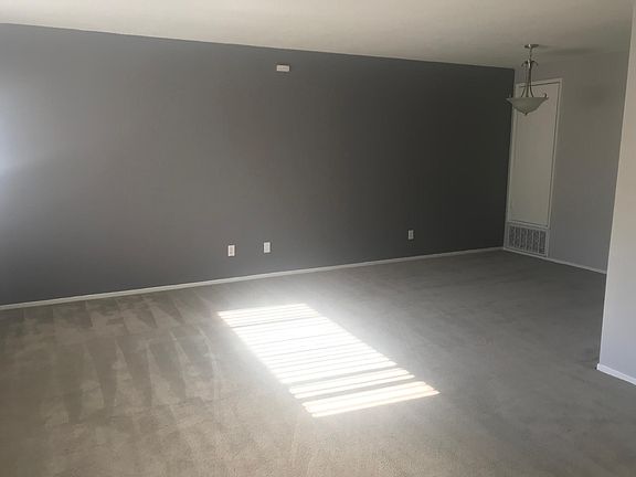 5th image of 4725 Hayford Way #0