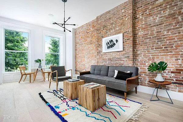 Sold by Citi Habitats | media 14