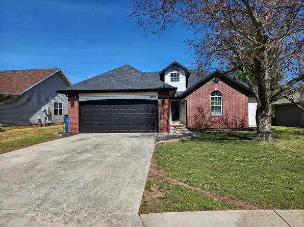 4810 N 11th St, Ozark, MO 65721
