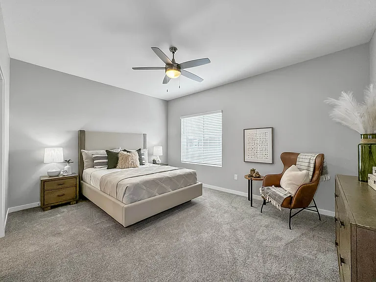 865 NW Sproul Dr — Photo 6