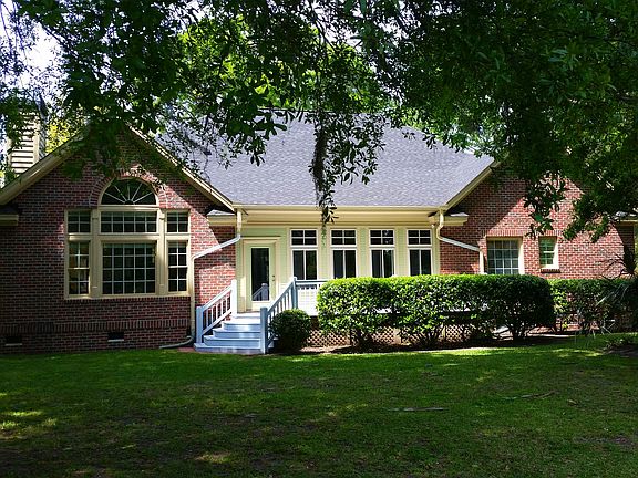 5th image of 1321 Woodlake Ct