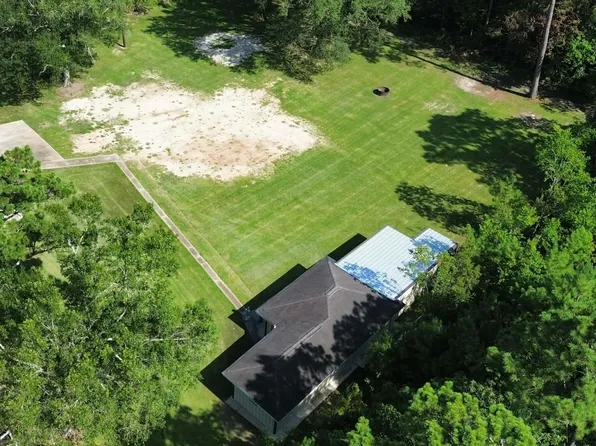 8263 Dailey Rd, Orange, TX 77632