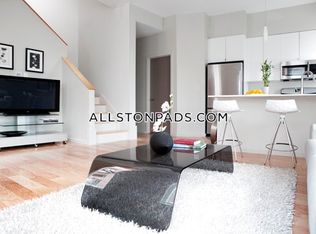 57 Glenville Ave #TOWNHOUSE, Allston, MA 02134