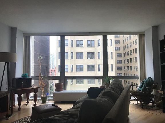 3rd image of 2400 N Lakeview Ave APT 604