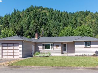 47723 W 2nd St, Oakridge, OR