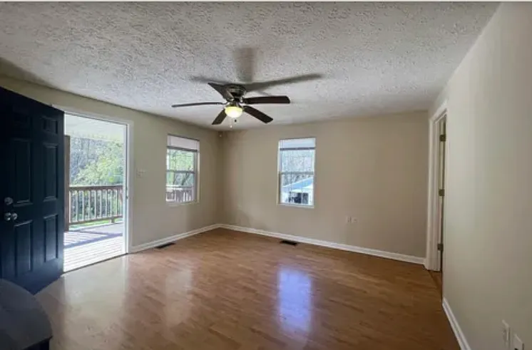 8000 Martin Mill Pike — Photo 6