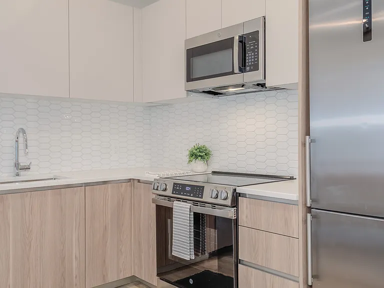 933 N St NW #307 — Photo 10