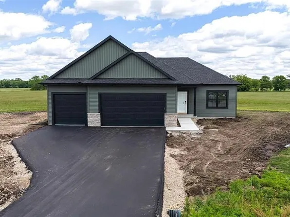 1960 Sequoia Dr, Janesville, WI 53545