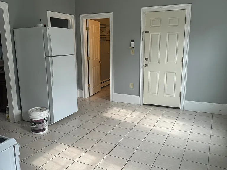 4 Nelson St #2 — Photo 6