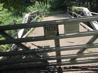 564 Indian Valley Rd NW, Radford, VA 24141