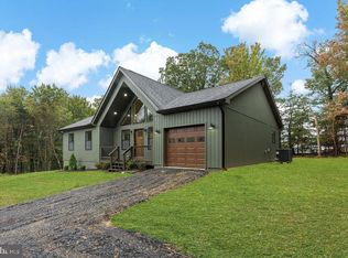 Cielo Ln #21, Berkeley Springs, WV 25411