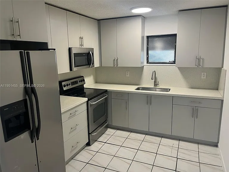 1719 NW 16th St #A — Photo 7